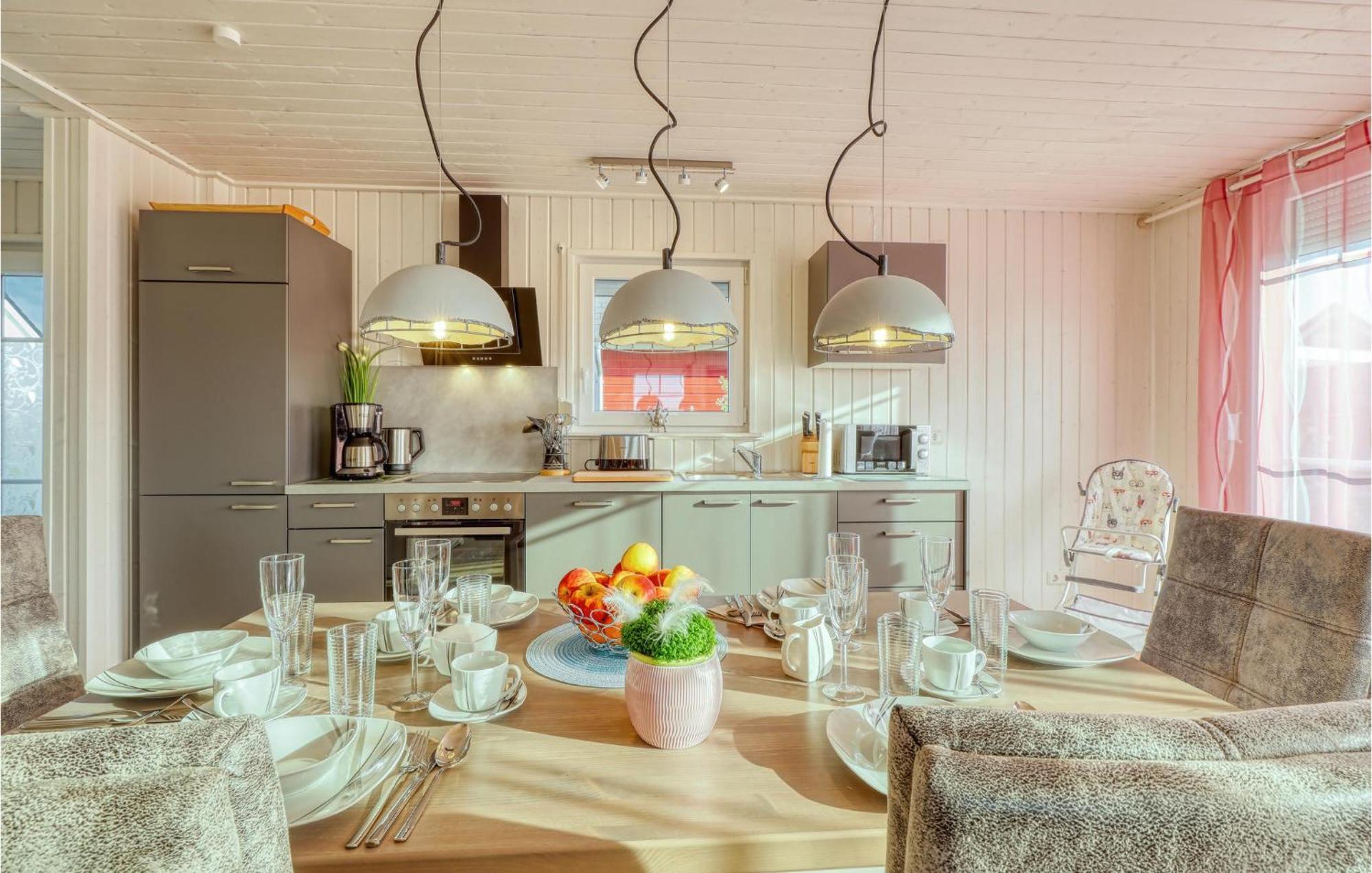 2 Bedroom Nice Home In Zerpenschleuse Экстерьер фото